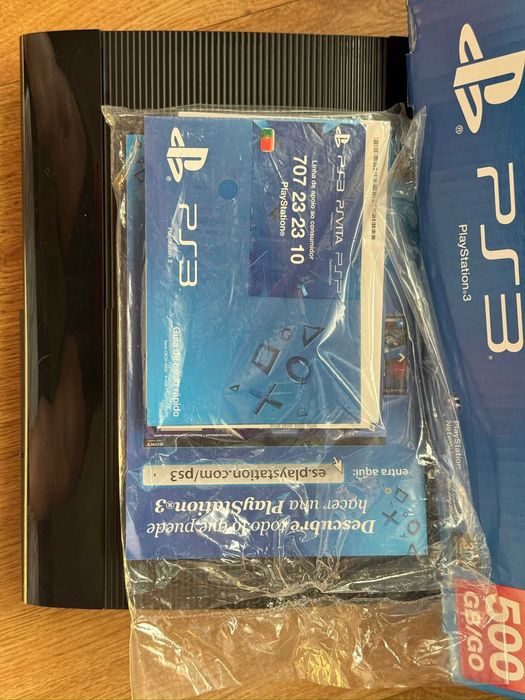 PS3 with original box and documents64284417365506121