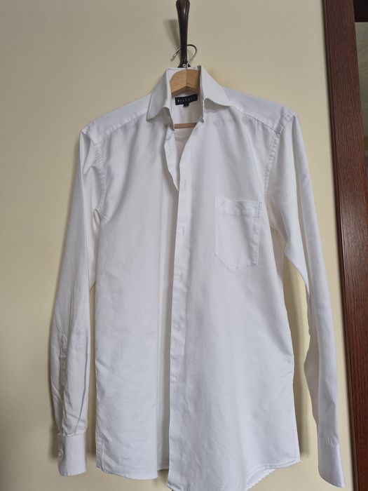 Koszula męska biała.