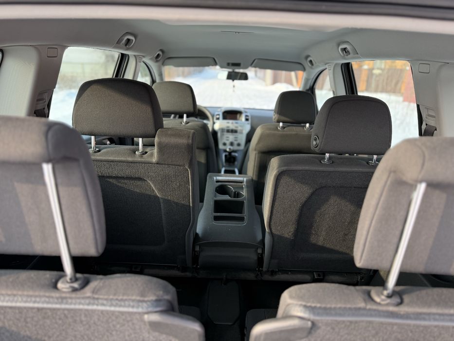 Свіжопригнаний Opel Zafira з Німеччини Розмитнений