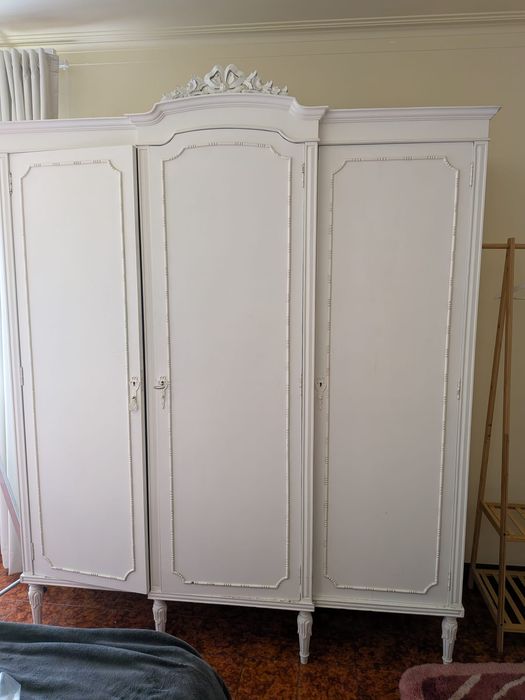 Guarda-vestidos / roupeiro / armário de 3 portas