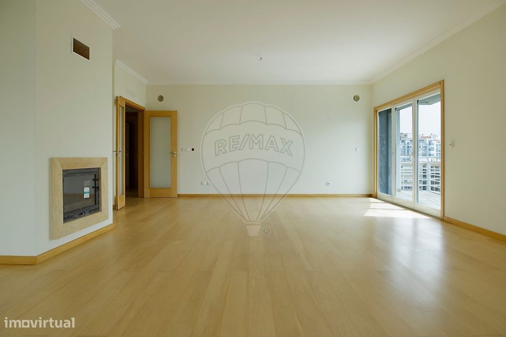 Apartamento T3 para arrendamento