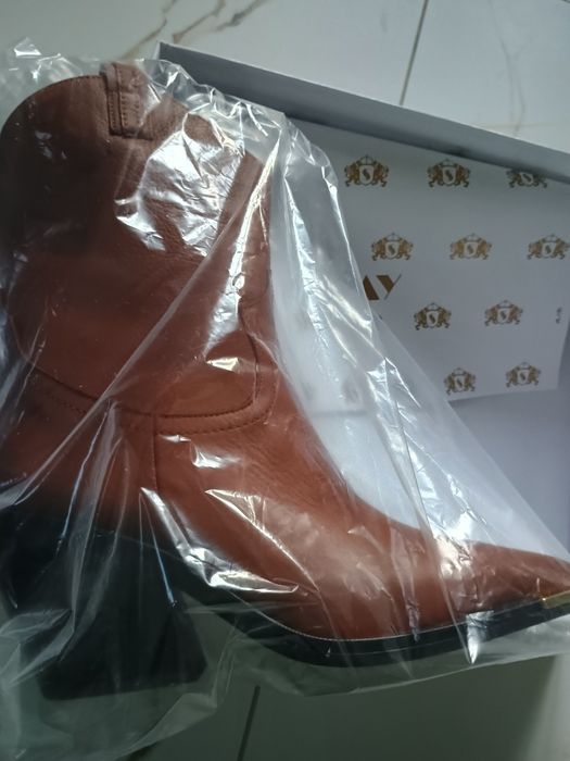Super botki firmy saway skóra