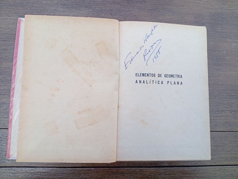 livro "Elementos de Geometria Analítica Plana"