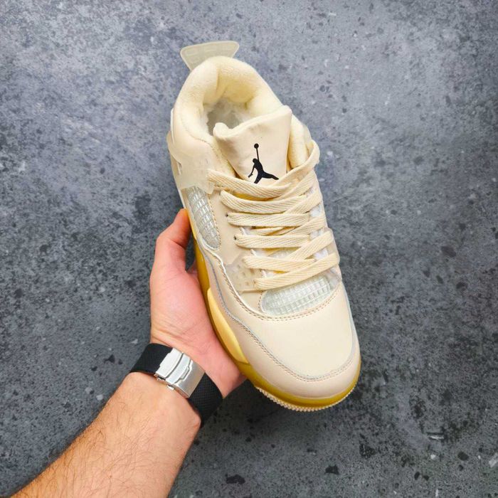 Кросівки Nike Air Jordan 4 Retro з хутром зимові