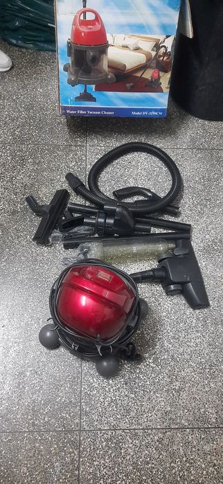 Aspirador com filtro de água