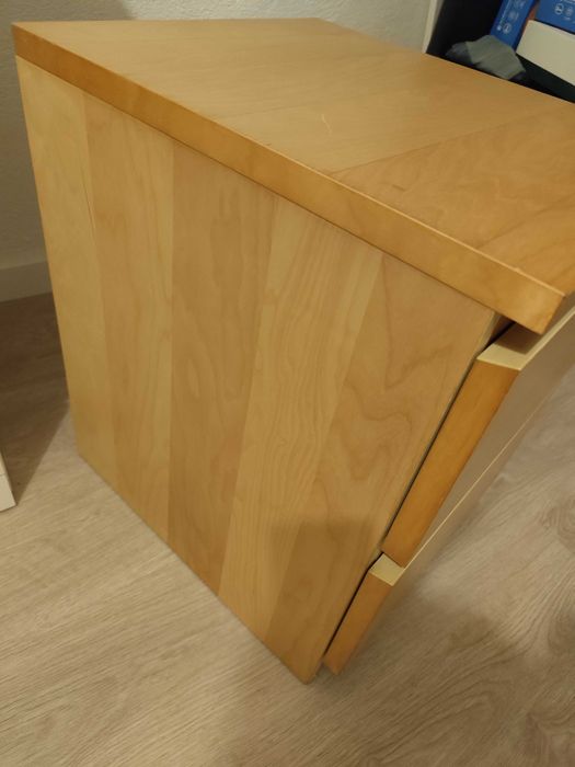 2 Mesas cabeceira Malm IKEA