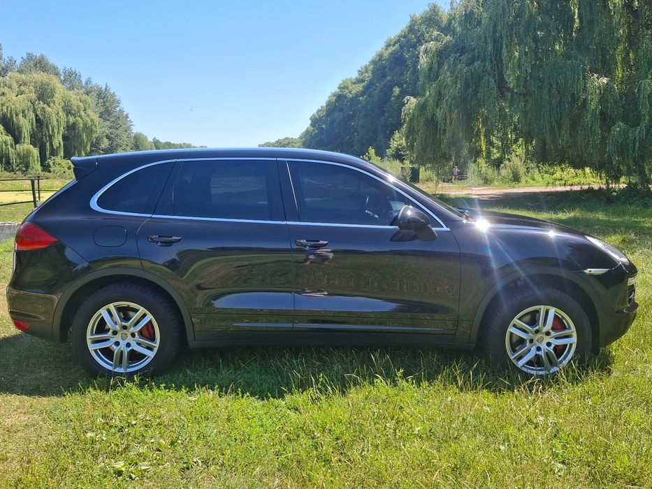 Porsche Cayenne офіційний