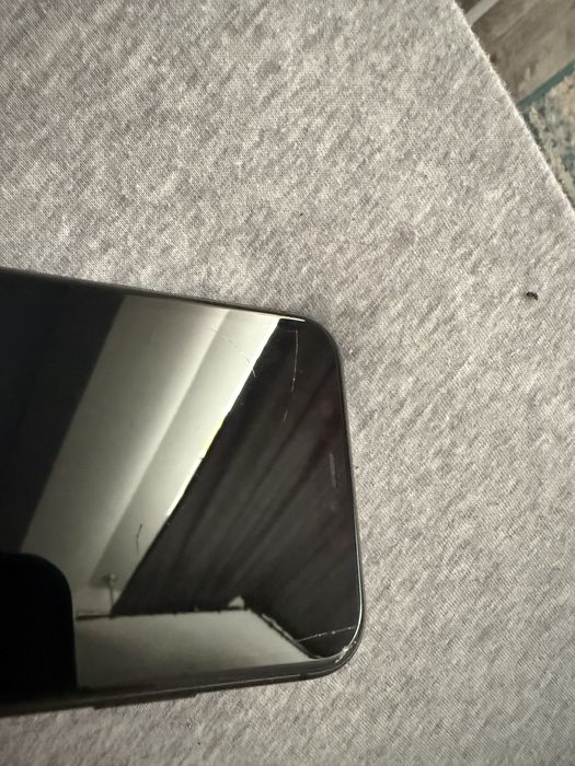 iphone 11 на 64 гб памʼяті