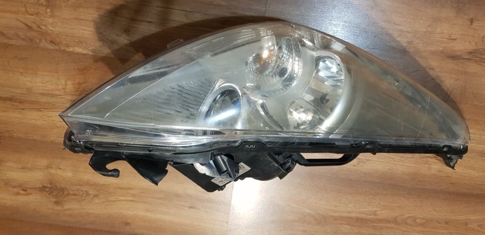 Пежо 3008 фара передняя правая
