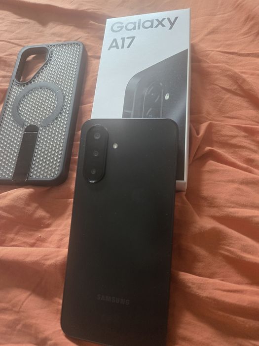 Samsung A17 novo