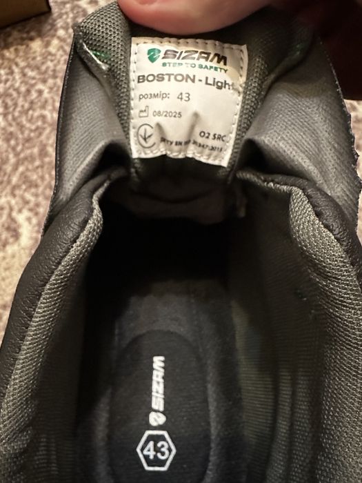 спецвзуття  sizam 43 та 39 сайз