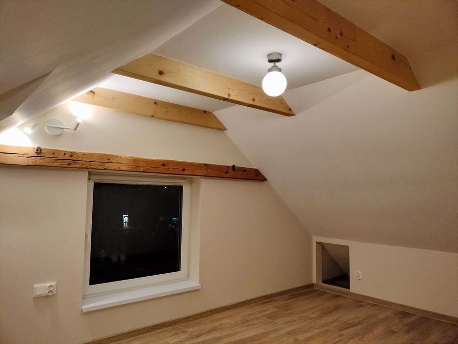 Samodzielne mieszkanie w doskonałej lokalizcji.