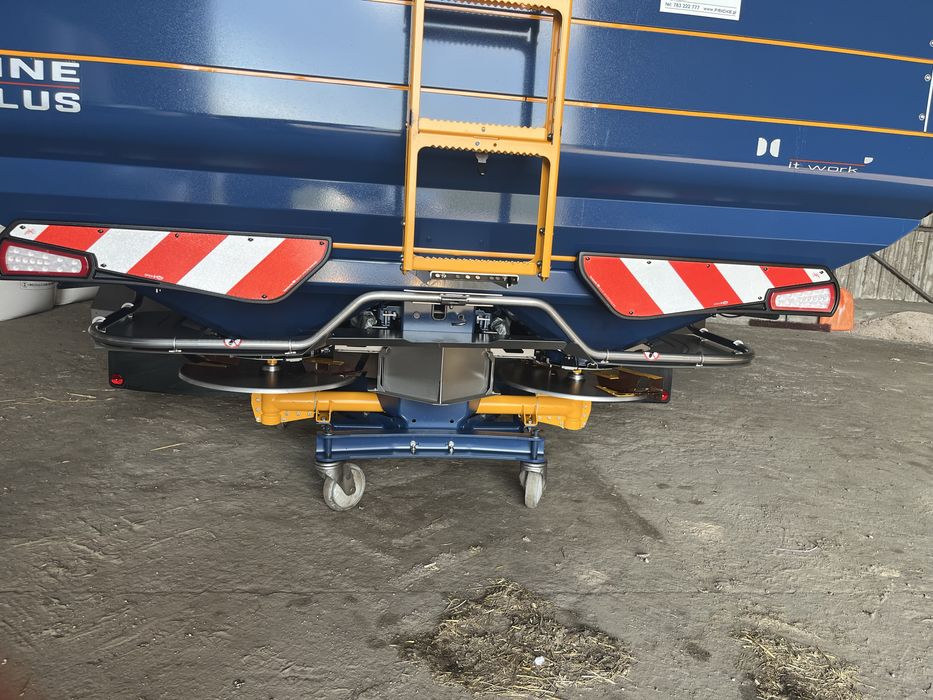 Rozsiewacz nawozow Bogballe M45W. MI