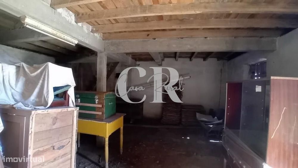 Casa tradicional portuguesa com terreno em Arega - Figueiró dos Vinhos