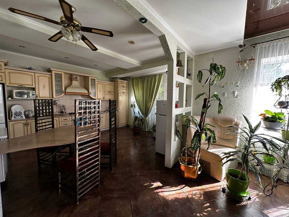 Комерційна нерухомість за адресою (площа 272 м²) - Atlanta.ua - фото 4