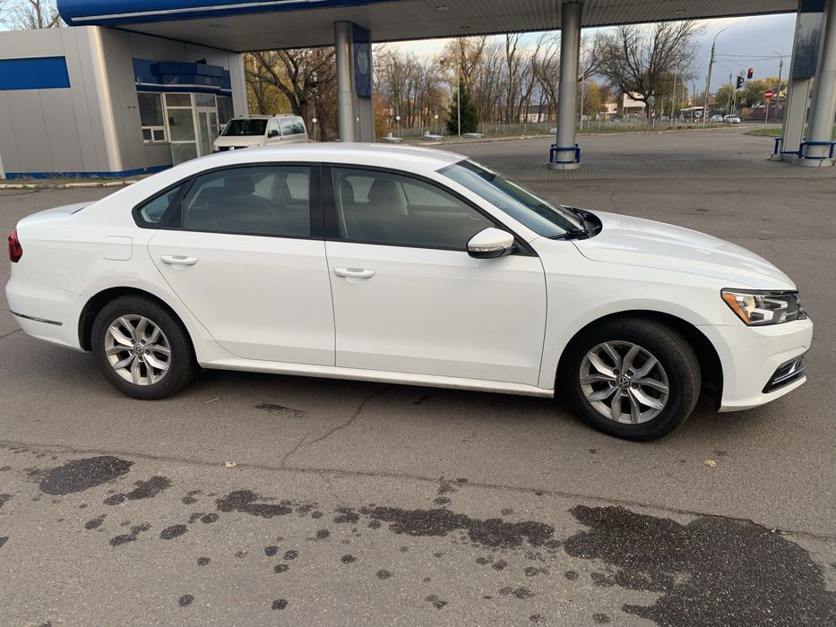 Volkswagen Passat B8 2017 poky
