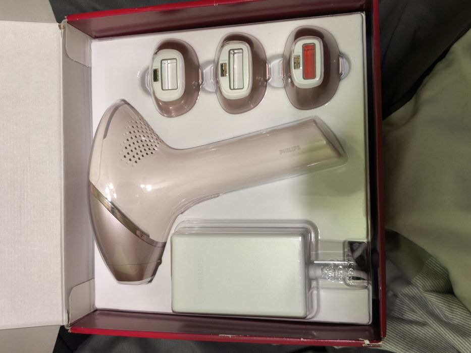Depilarka Laserowa Philips Lumea IPL 9900 BRI977