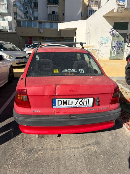 Opel Astra 1.6 Gasolina 1999 – 100.000 km – Muito Bom Estado