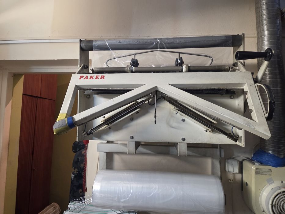 Maszyna do pakowania ubrań, pakowarka