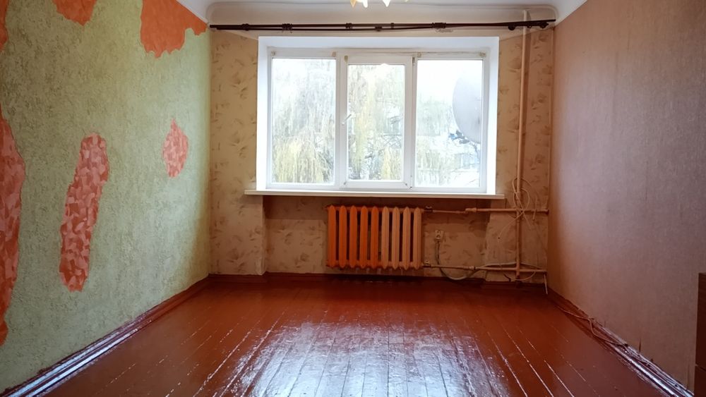 Продам кімнату в гуртожитку в центрі