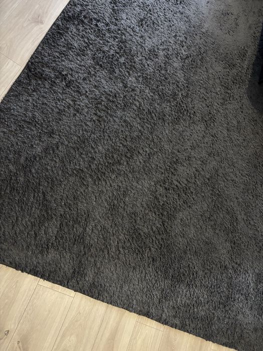 Килим у гарному стані