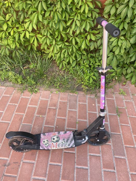 Продаю самокат дитячий