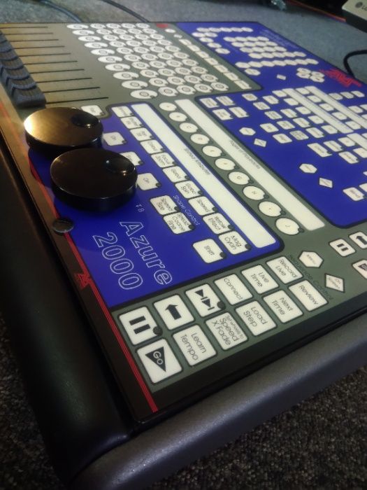 Avolites Azure 2000 Moving Light Controller USB DMX Interface Desk
