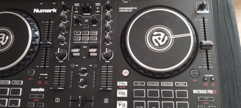 Numark mixtrack pro fx