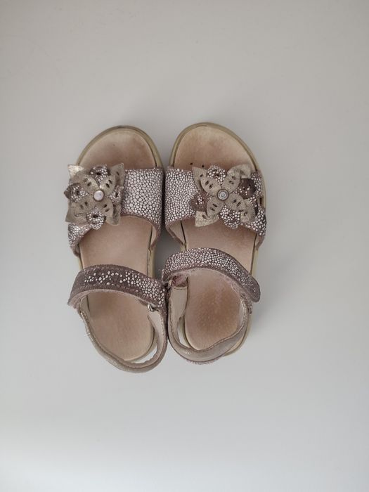 Sandałki skórzane Primigi 27 na rzepy lilac