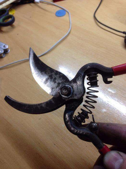 Профессиональная заточка ножей, ножниц и инструментов в Николаеве