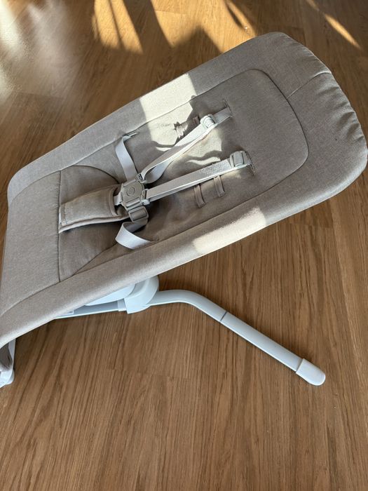 baloiço infantil Chicco.