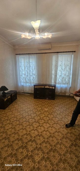 Продается большая часть дома в центре! - View 6