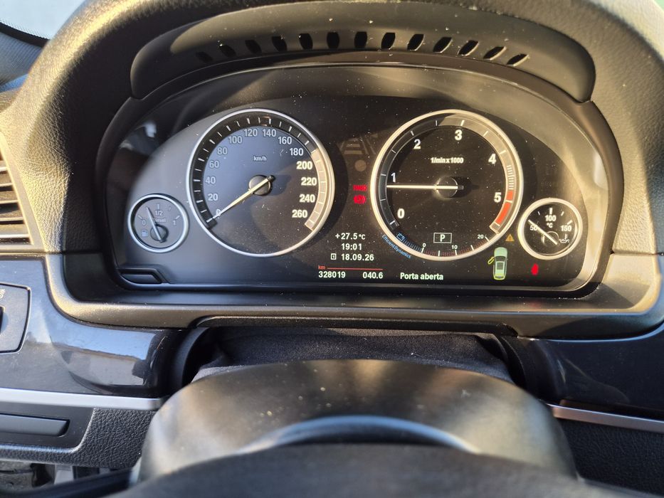 Vendo BMW 520D 09- 2011