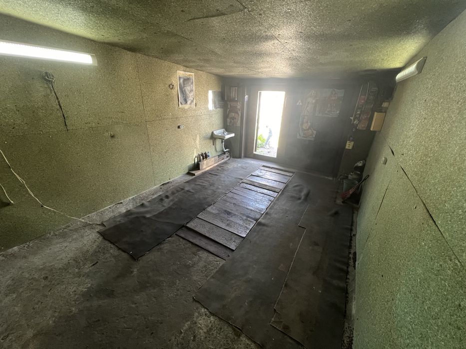 Продам гаражі  в гарному стані