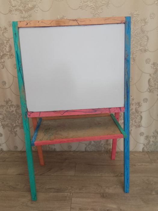 Мольберт магнітна дошка