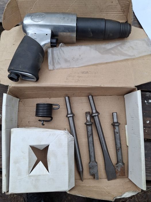 Молоток відбійний