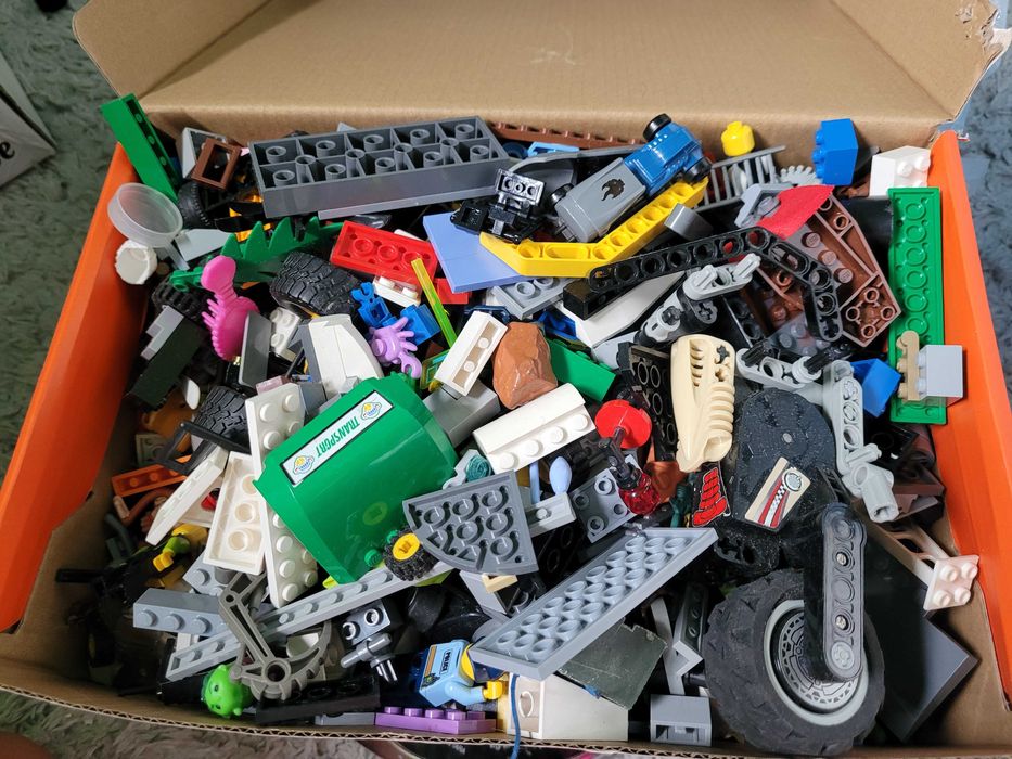 4kg klocków Lego różne zestawy