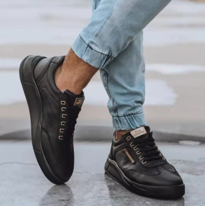 Buty czarno złote rozmiar 42