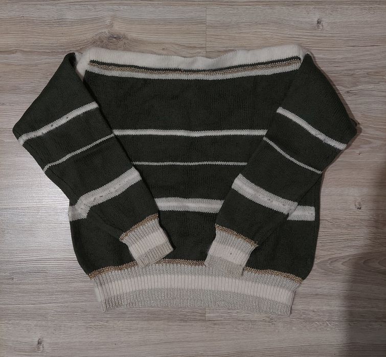Wełniany sweter handmade z wizerunkiem kobiety/anioła