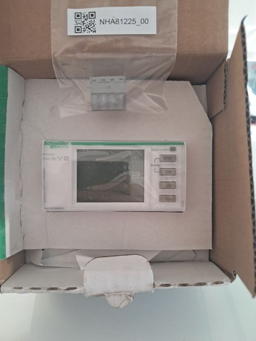 Miernik parametrów sieci z Modbus METSEPM3255