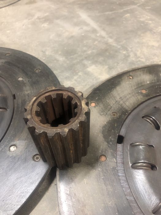 Диски щеплення смд на трактор юмз, з втулкою. Стан дисків ідеал.