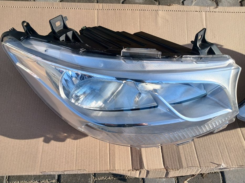 Фары передні Спрінтер 907 галогенові