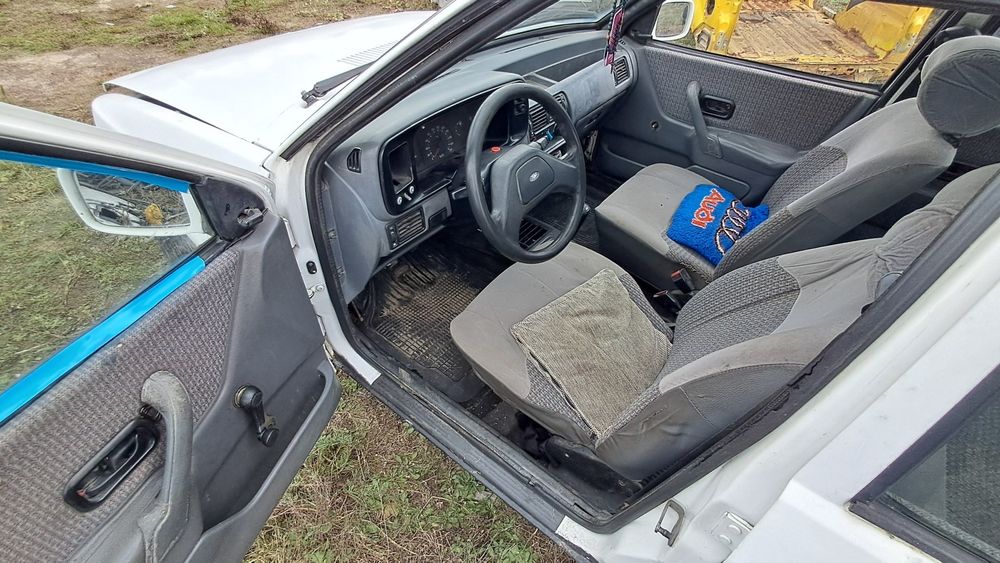 Розборка Форд Ескорт