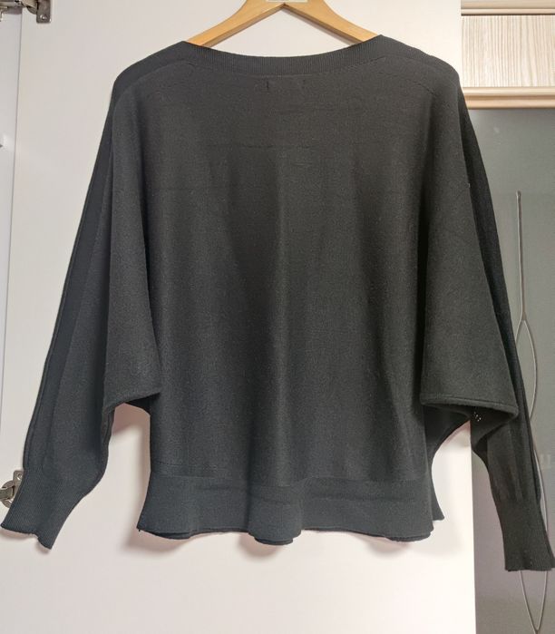 Красивий светр у камінцях  від dorothy perkins