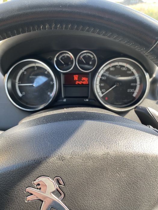 Peugeot 308 2011 e-Hdi automat