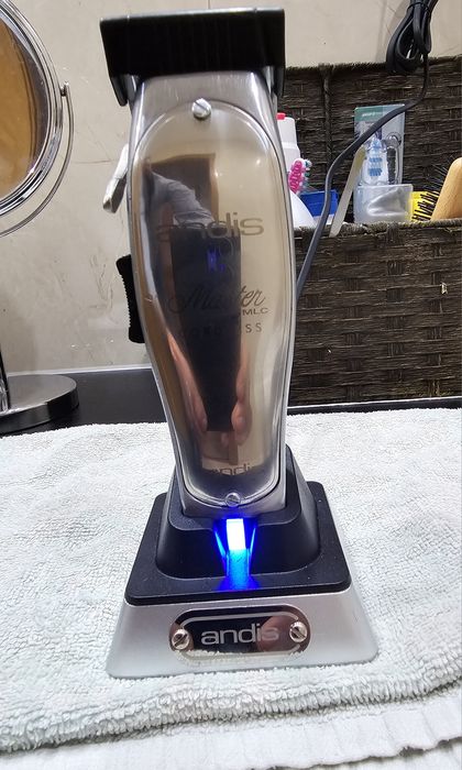 Máquina Corte Cabelo Andis Master Cordless como nova , pouco uso