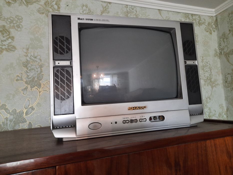 Телевізор     Sharp