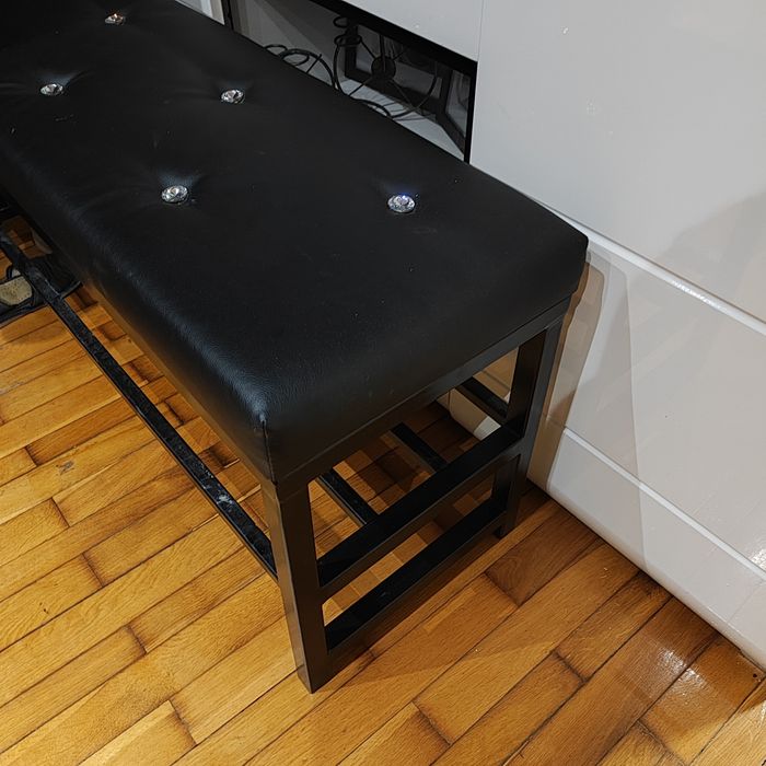 Sprzedam szafkę na buty