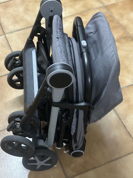 Carrinho Chicco Passeio leve e dobravel