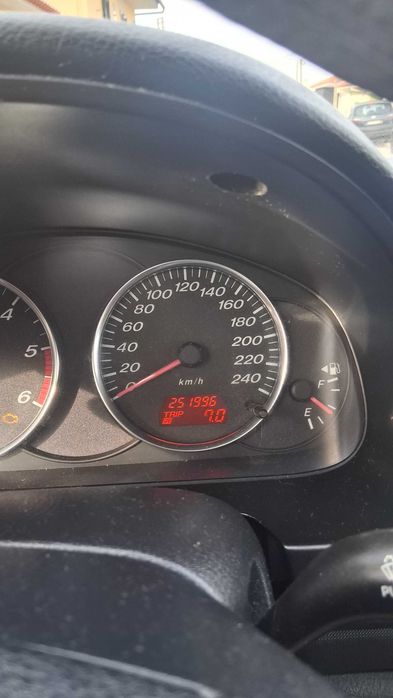 carro  MAZDA 6   2003